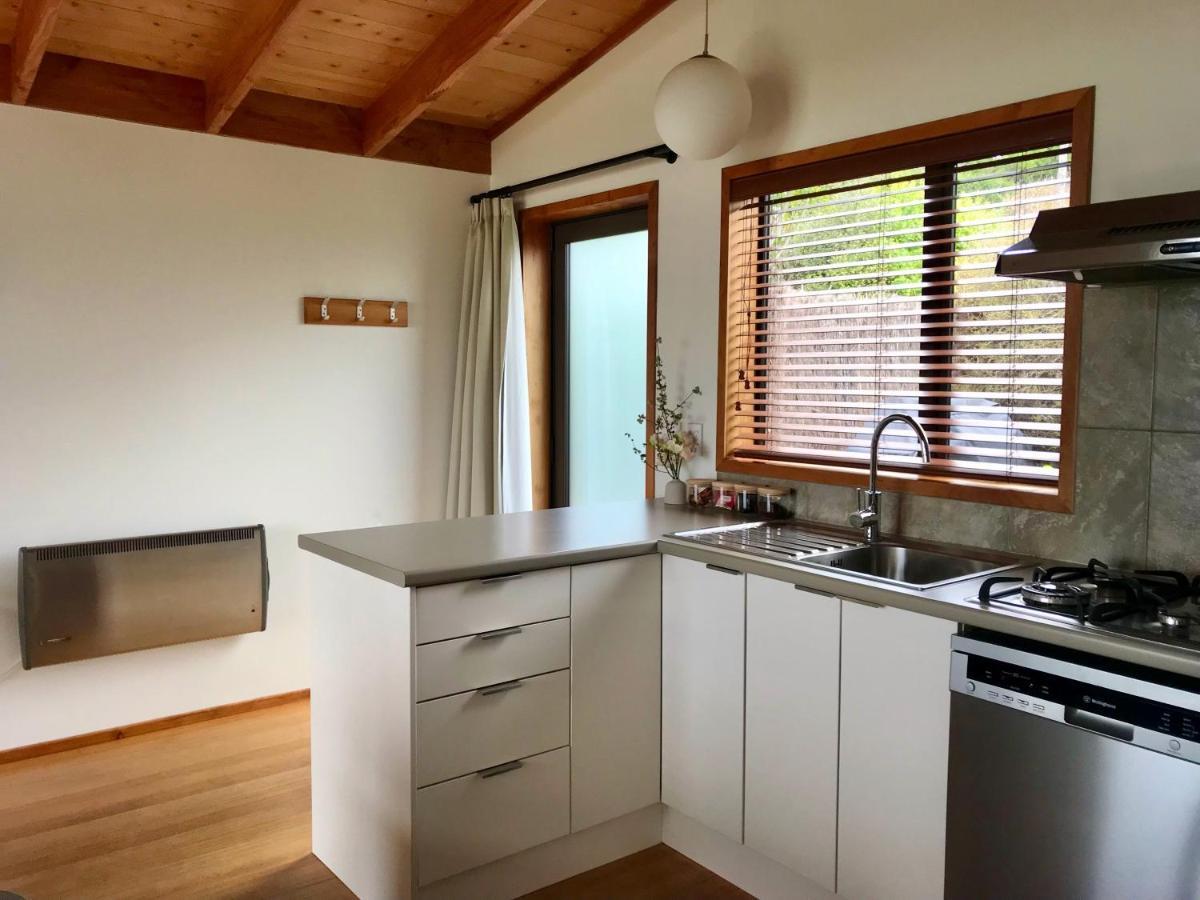 Adrift In Golden Bay- Absolute Beachfront Villas (Adults Only) Collingwood Exterior photo