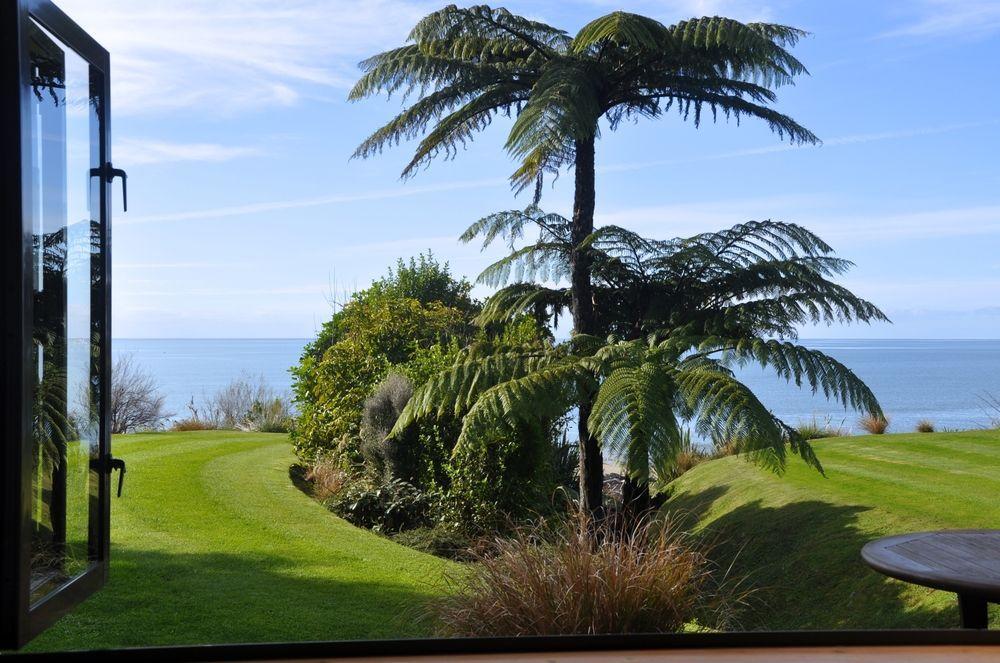 Adrift In Golden Bay- Absolute Beachfront Villas (Adults Only) Collingwood Exterior photo